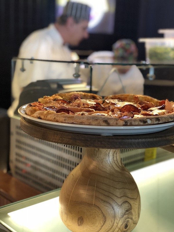 mama shelter belgrade pizza